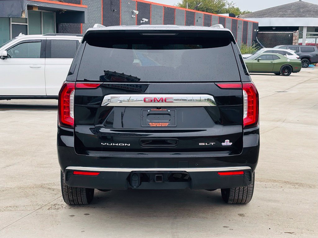 Used 2024 GMC Yukon SLT w/ SLT Luxury Package AWD/4WD image 11