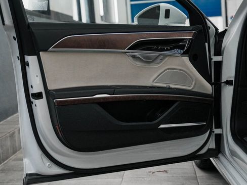 Used 2023 Audi A8 L 3.0T w/ Luxury Package image 11