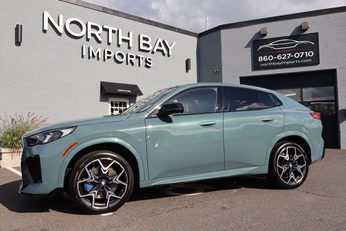 Used 2026 BMW X2 M35i AWD/4WD image 1