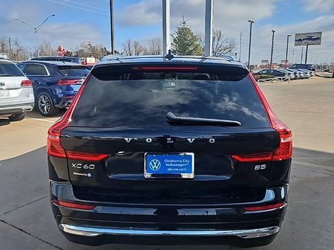 Used 2023 Volvo XC60 B5 Plus image 6