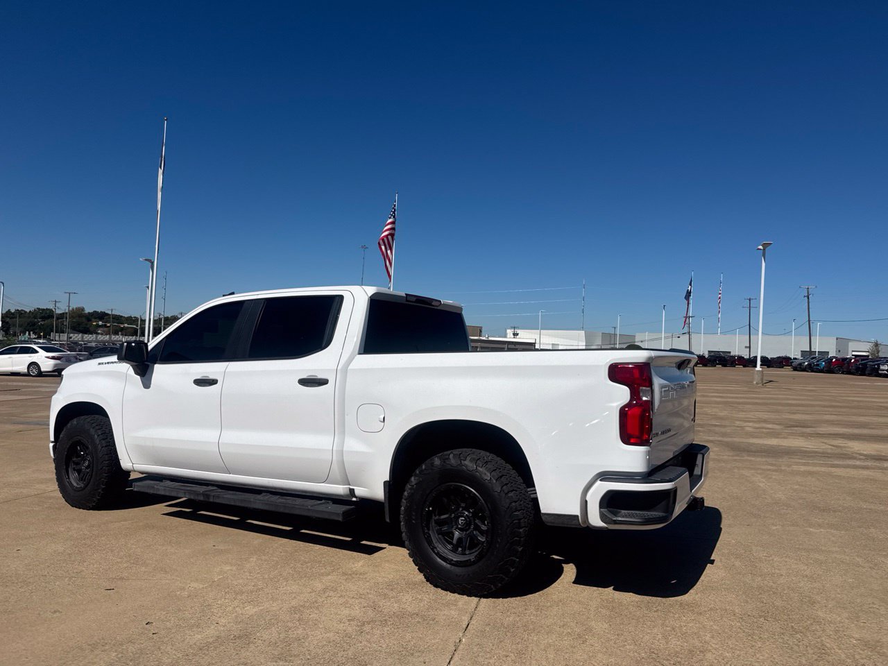 Used 2021 Chevrolet Silverado 1500 Custom RWD image 18