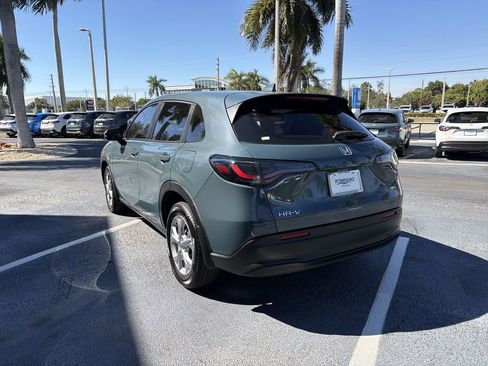 Certified 2023 Honda HR-V LX image 8