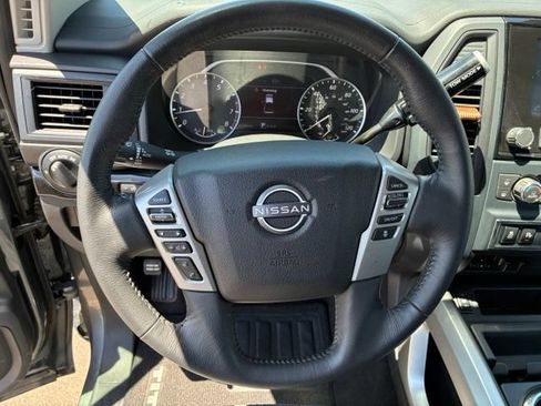 Certified 2024 Nissan Titan SV w/ SV Convenience Package RWD image 14
