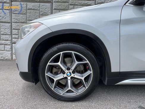 Used 2018 BMW X1 sDrive28i w/ Convenience Package FWD image 9