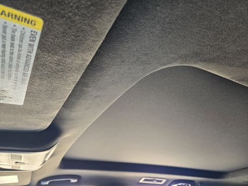 Used 2024 Cadillac XT6 Sport w/ Platinum Package image 41