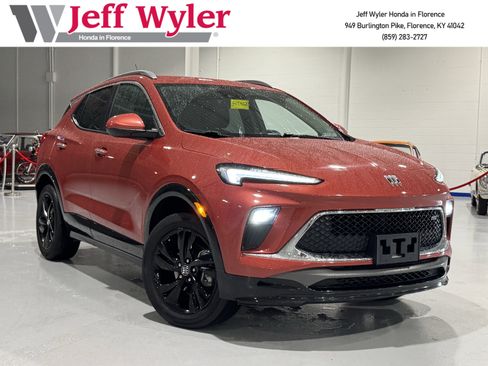 Used 2024 Buick Encore GX Sport Touring image 1