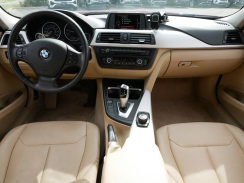 Used 2015 BMW 320i xDrive Sedan AWD/4WD image 10
