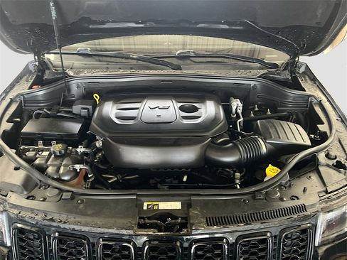 Used 2022 Jeep Grand Cherokee Laredo X image 29