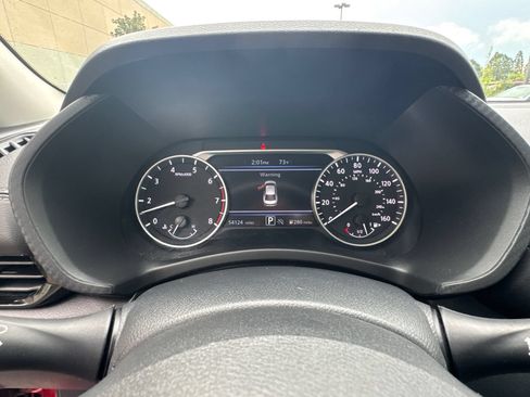 Used 2024 Nissan Sentra SV FWD image 26