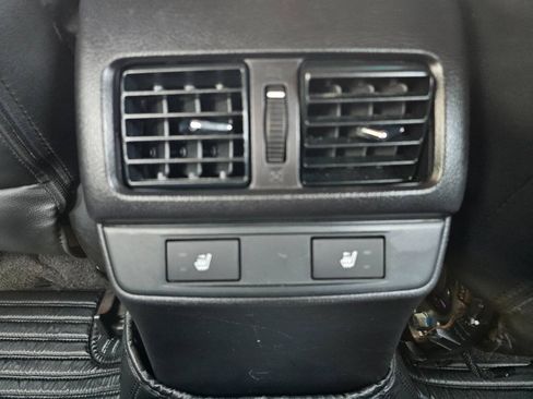 Used 2017 Subaru Legacy 3.6R Limited AWD/4WD image 29