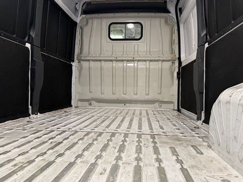 Used 2025 RAM ProMaster 2500 w/ Convenience Group FWD image 23