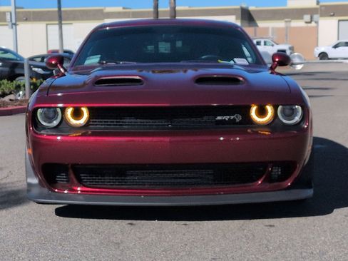 Used 2019 Dodge Challenger SRT Hellcat Redeye image 3