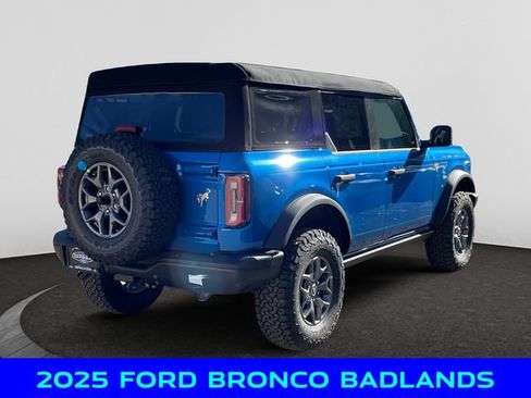 New 2025 Ford Bronco Badlands image 6