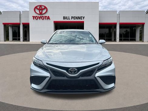 Used 2024 Toyota Camry SE w/ Convenience Package FWD image 8