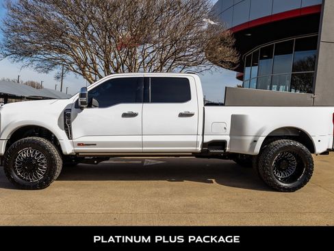 Used 2025 Ford F450 Platinum w/ Platinum Plus Package image 6