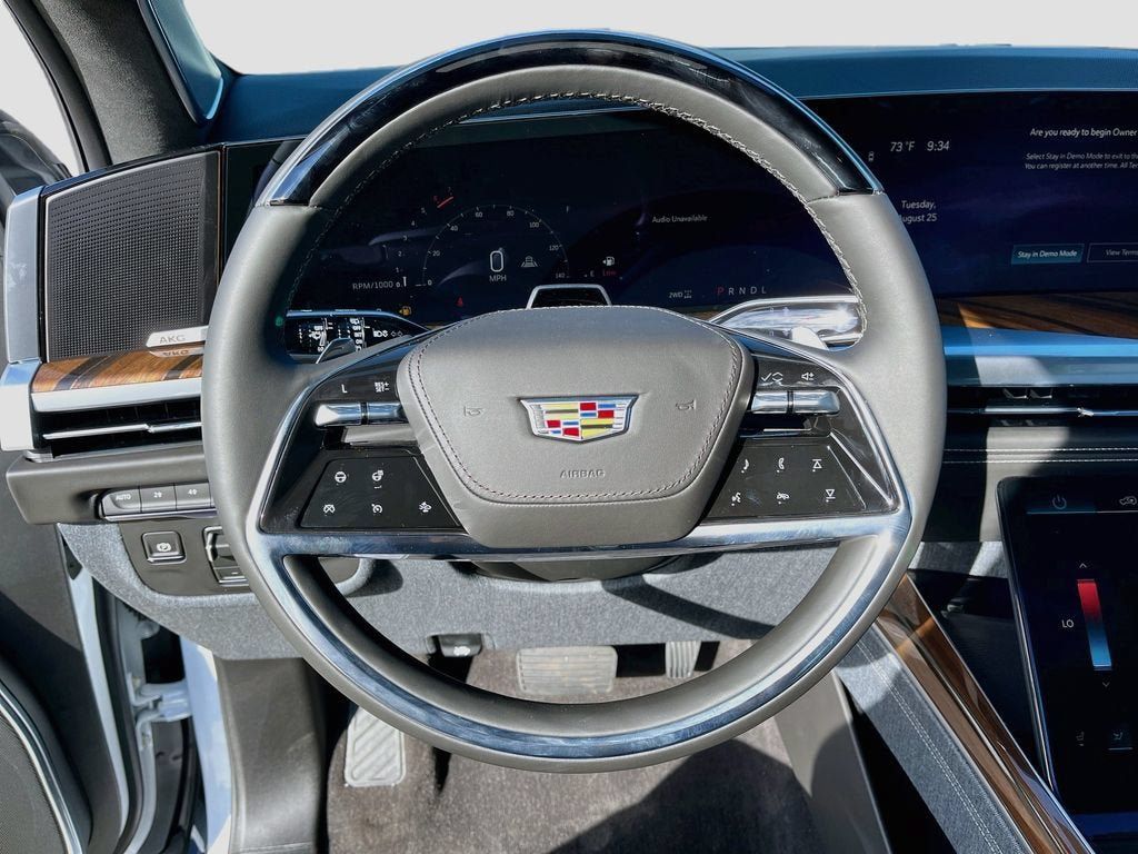 New 2026 Cadillac Escalade Platinum Sport w/ LPO, ONYX Package AWD/4WD image 17