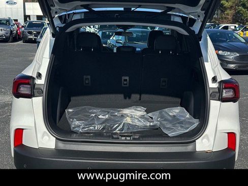 New 2025 Ford Escape SE image 18