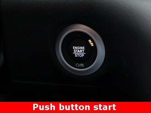 New 2026 Chrysler Pacifica Select image 24