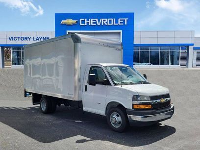 New 2025 Chevrolet Express 3500 w/ Power Convenience Package