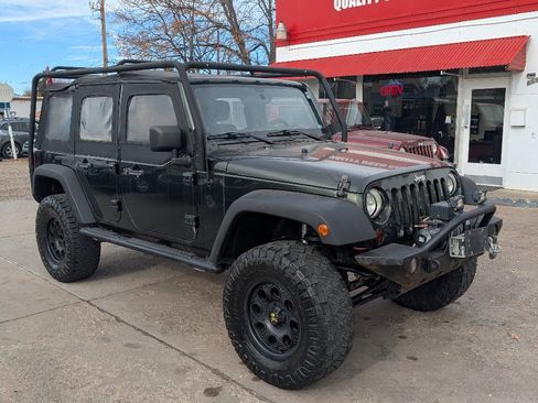 Used 2011 Jeep Wrangler Unlimited Sport image 3