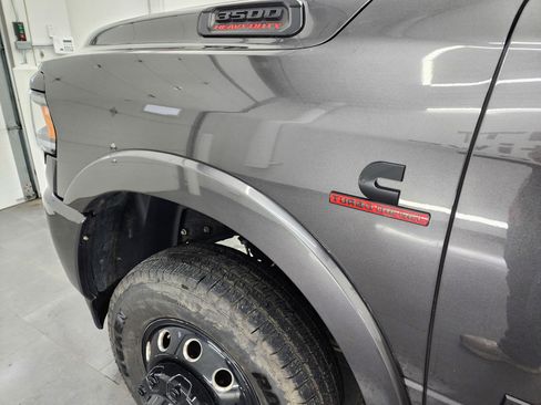 Used 2022 RAM 3500 Laramie image 37