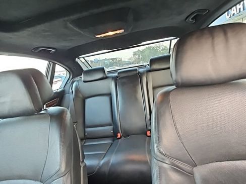 Used 2015 BMW 750i RWD image 17