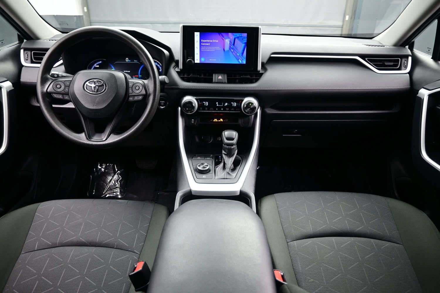 Used 2025 Toyota RAV4 XLE AWD/4WD image 17