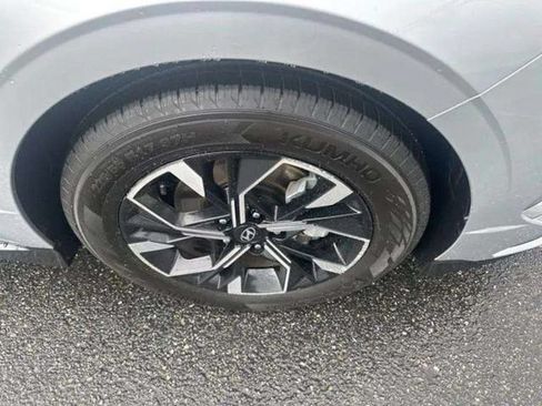 Used 2025 Hyundai Sonata SEL FWD image 22