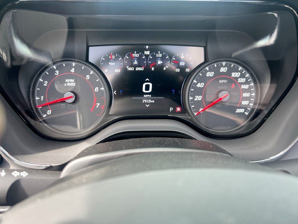 Used 2023 Chevrolet Camaro ZL1 RWD image 10