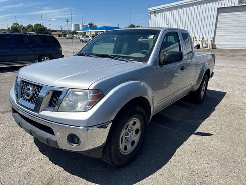 Used 2009 Nissan Frontier SE w/ Power Pkg RWD image 3