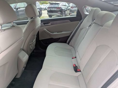Used 2019 Hyundai Sonata SE FWD image 12