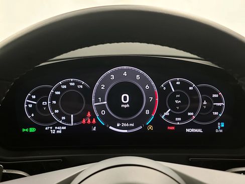 New 2026 Porsche Cayenne image 19