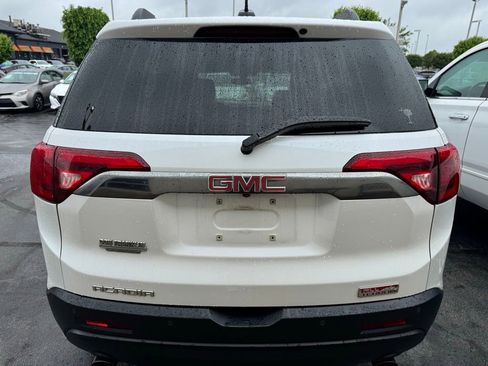 Used 2017 GMC Acadia SLT AWD/4WD image 4