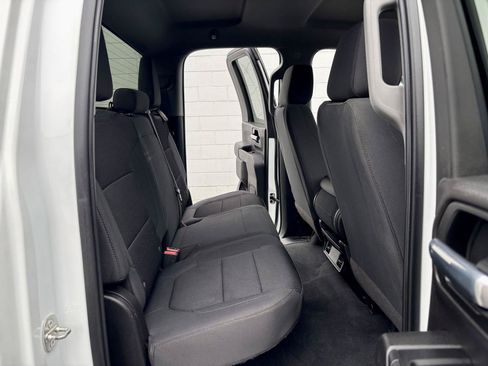 Used 2020 Chevrolet Silverado 2500 Custom w/ Custom Value Package AWD/4WD image 9