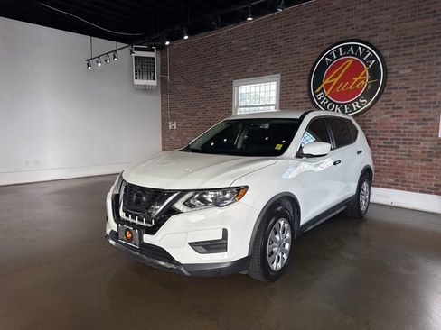 Used 2018 Nissan Rogue S image 13