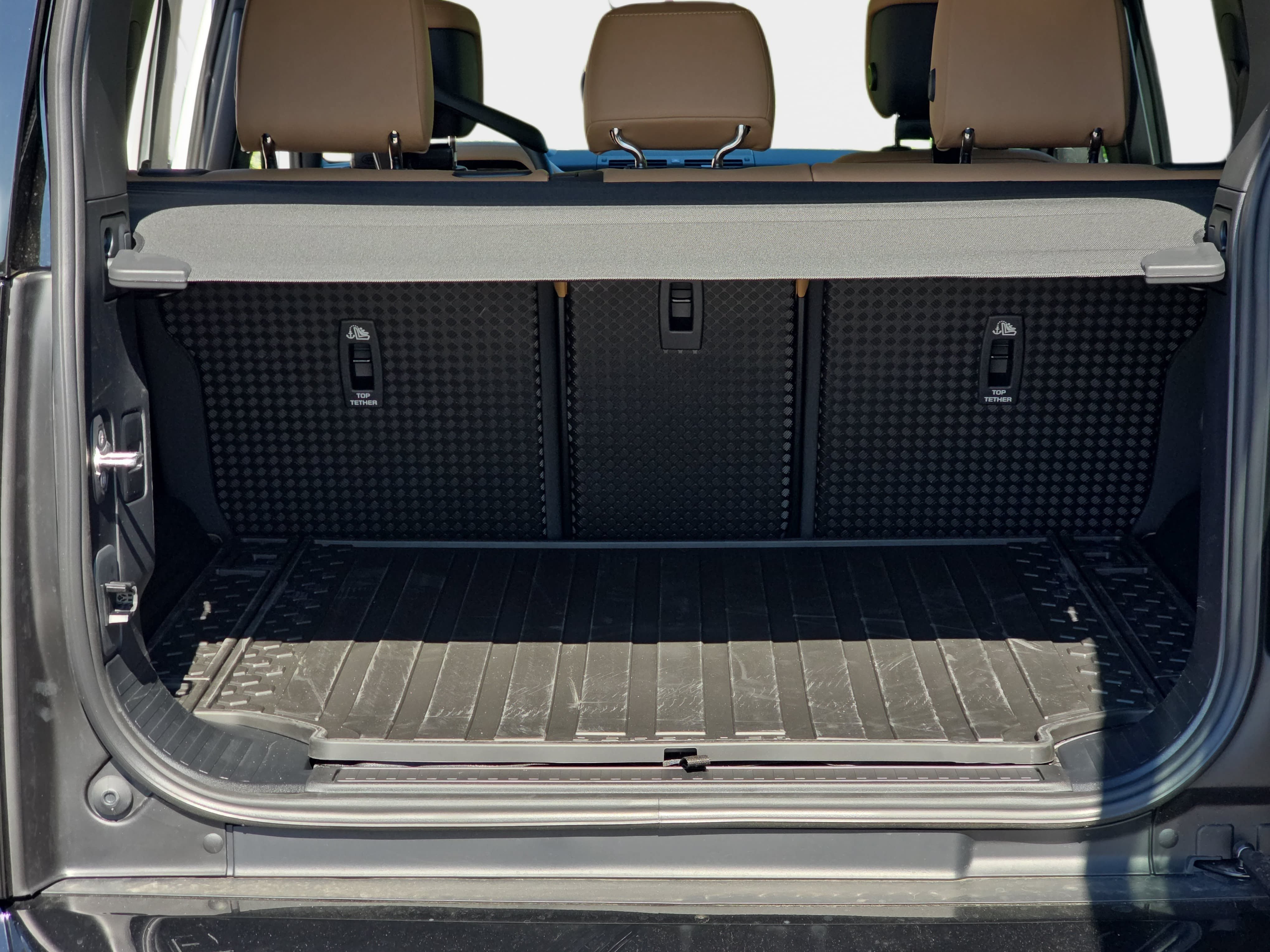 New 2026 Land Rover Defender 110 S AWD/4WD image 12