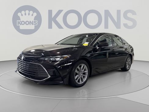 Used 2022 Toyota Avalon XLE FWD image 5