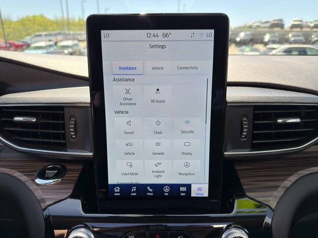 Used 2022 Ford Explorer Limited w/ Hybrid Equipment Group 310A AWD/4WD image 30