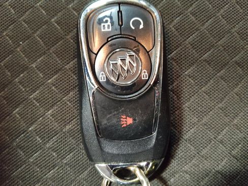 Used 2018 Buick Encore Preferred image 32