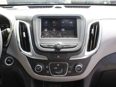 Used 2021 Chevrolet Equinox LS AWD/4WD image 11
