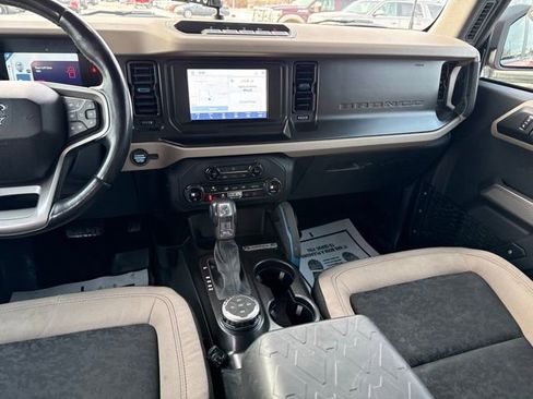 Certified 2021 Ford Bronco Wildtrak image 16