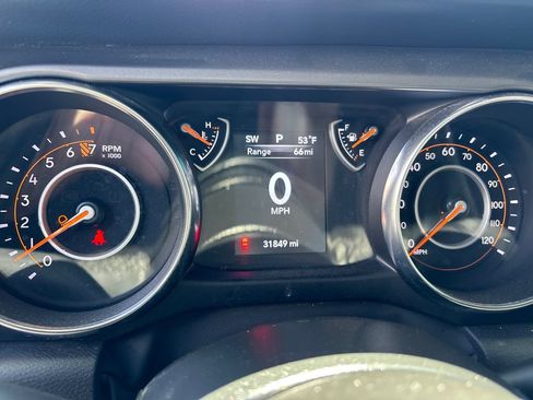 Used 2022 Jeep Gladiator Sport AWD/4WD image 20
