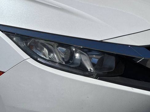 Used 2016 Honda Civic EX image 10