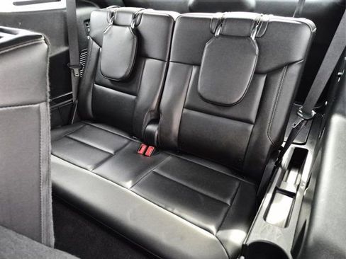 Used 2024 Ford Explorer XLT w/ Equipment Group 202A image 16