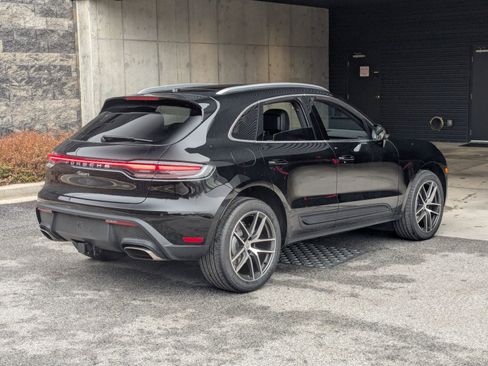 New 2026 Porsche Macan AWD/4WD image 9