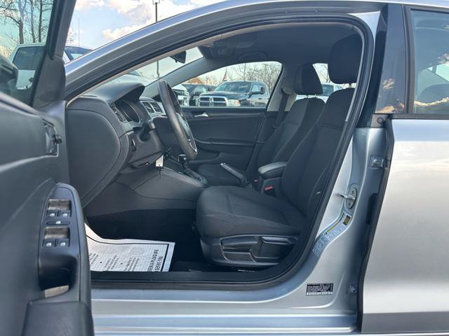 Used 2016 Volkswagen Jetta S FWD image 12