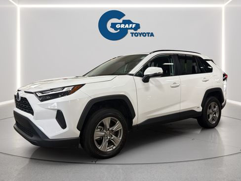 Used 2024 Toyota RAV4 LE AWD/4WD image 12