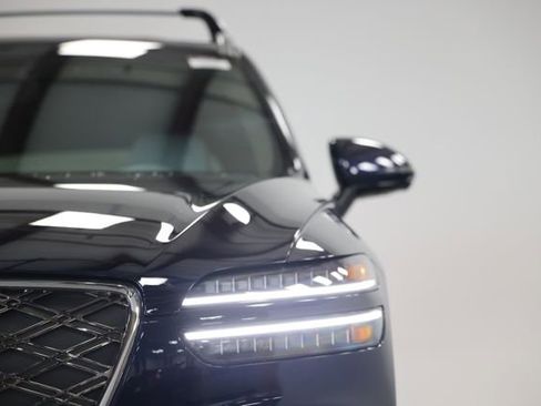 Used 2026 Genesis GV70 2.5T Advanced AWD/4WD image 3