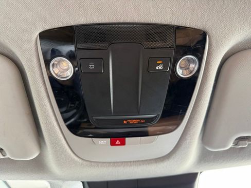 Used 2024 Kia Seltos EX FWD image 22