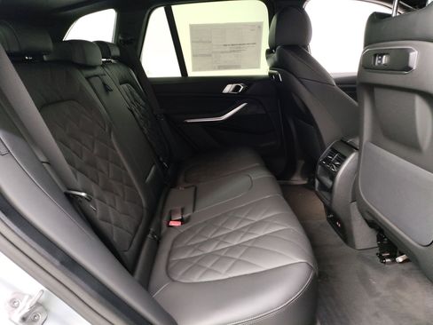 Used 2026 BMW X5 sDrive40i w/ M Sport Package RWD image 24